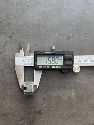 Гайка М12х1,5 корончатая