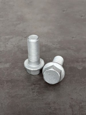 Болт рамный М16х35х1.5 фланцевый с насечками, КП 10.9 оц., (длина резьбы 30 мм.)