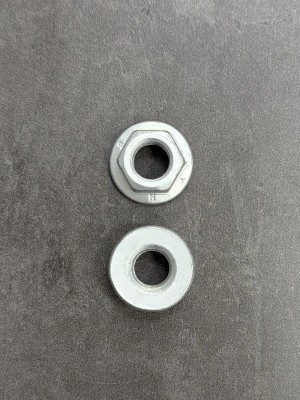 Гайка с фланцем М10х1,25 DIN 6923 КП 8, высокопрочная, фланцевая без насечек