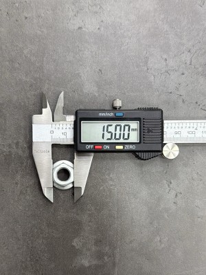 Гайка с фланцем М10х1,25 DIN 6923 КП 8, высокопрочная, фланцевая без насечек